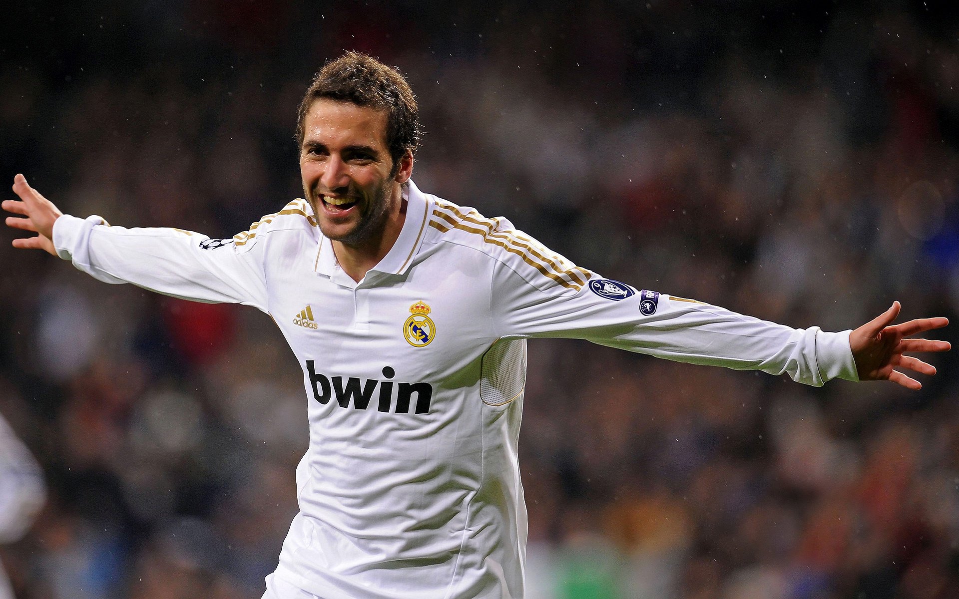 足球联赛今日新闻